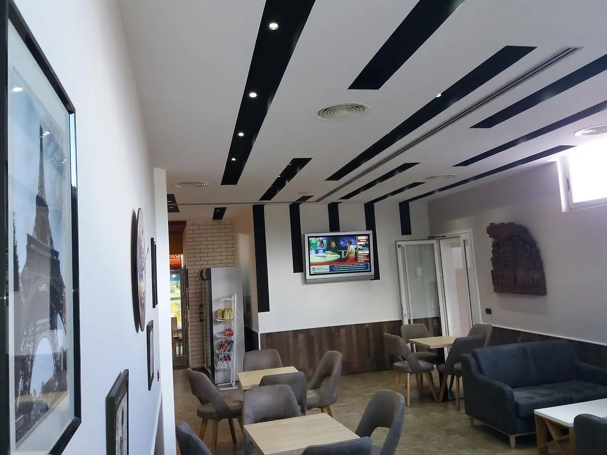 ***  Hotel Erandi Ринас Албания